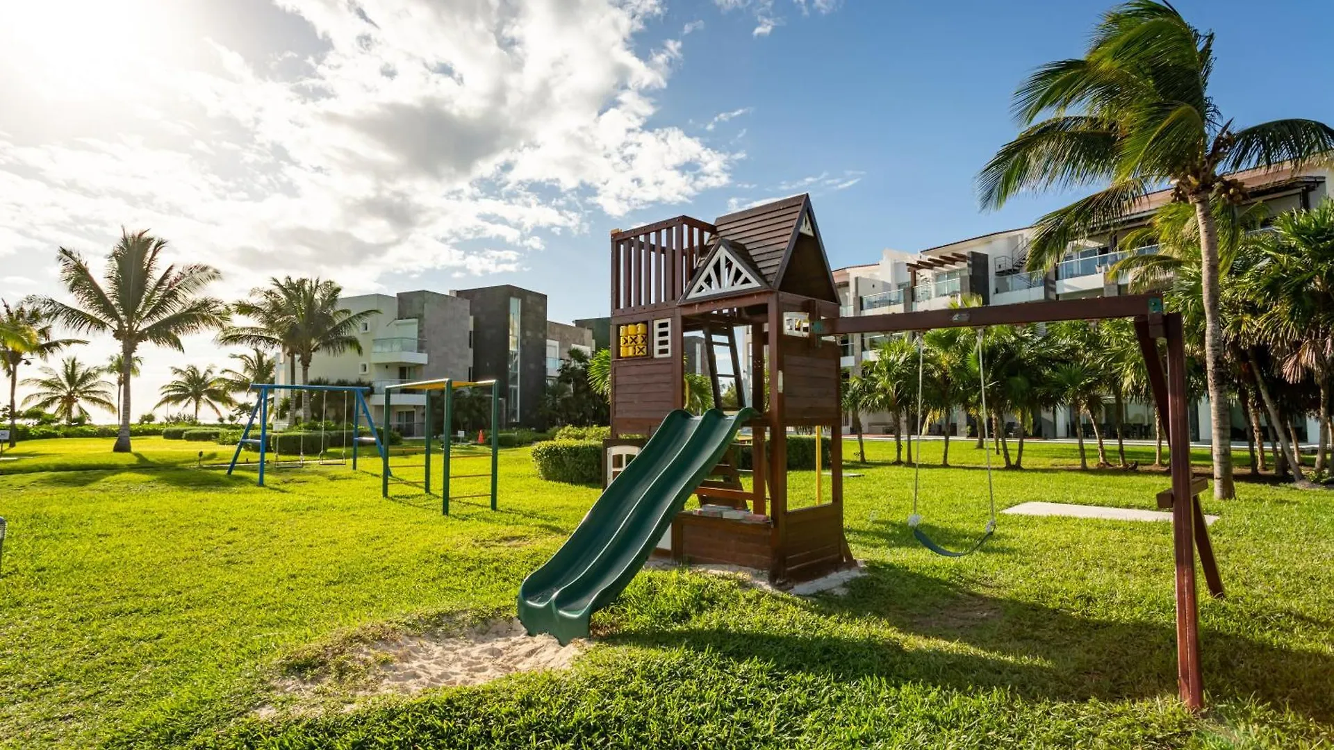 Mareazul Casa Sol Norte Apts Playa del Carmen